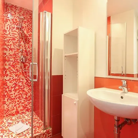 Apartament Red Loft Near Duomo-hosted By Sweetstay *